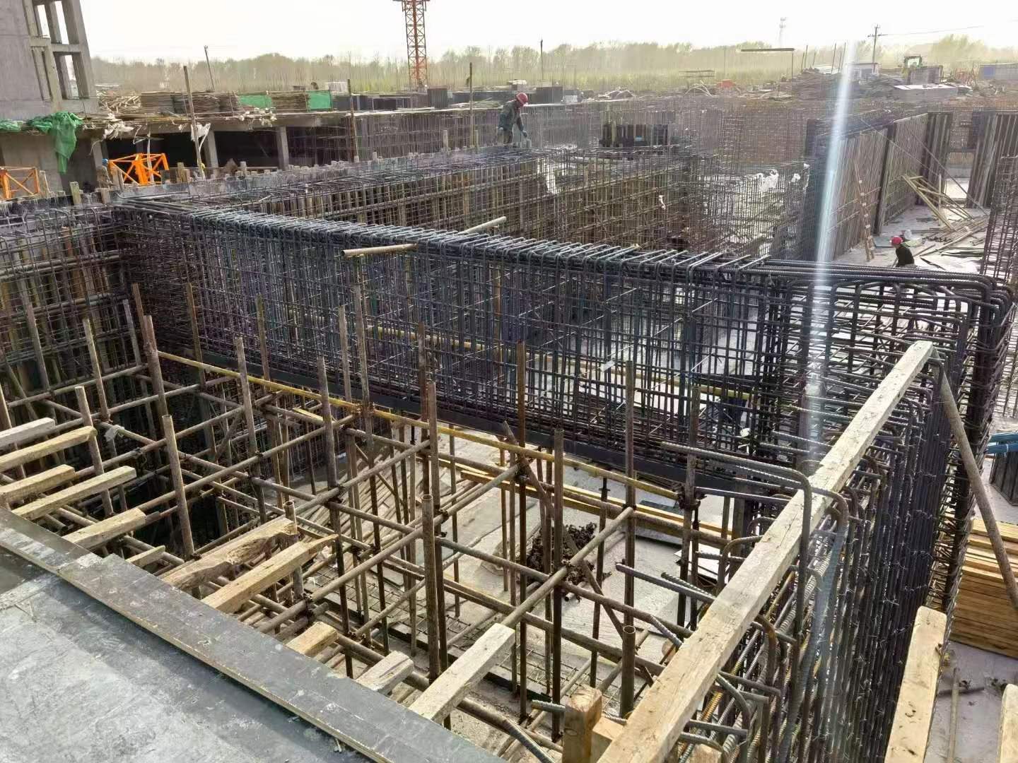 鄂尔多斯建筑基础筏板施工时混凝土有哪些常见问题?